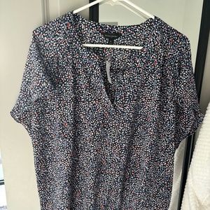 Banana Republic blouse size XL